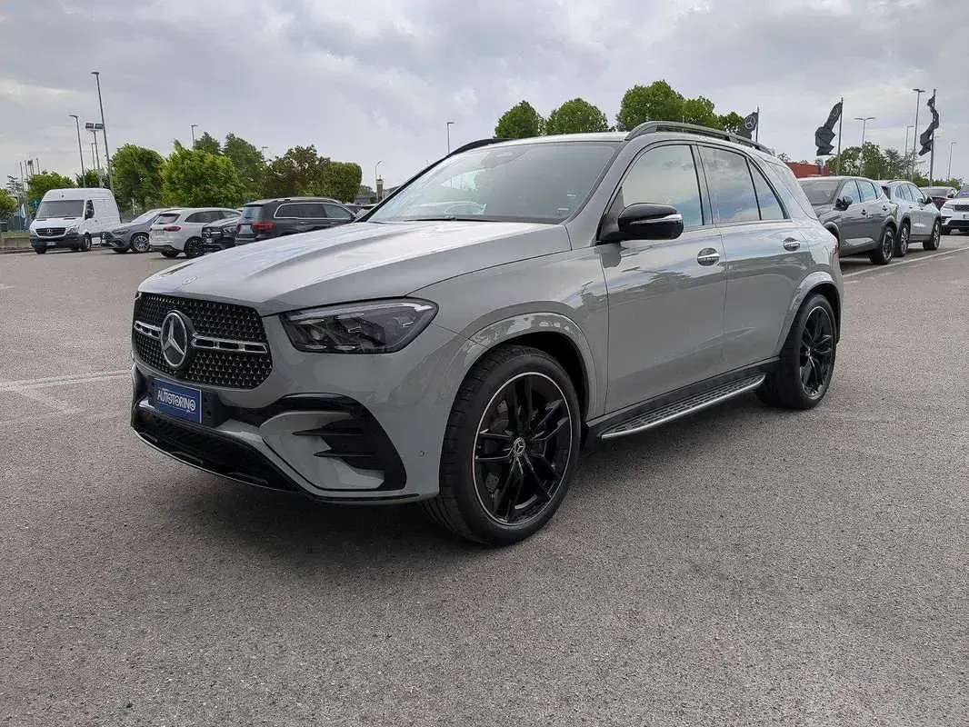 Usata Mercedes GLE450 AMG 367 CV (269 kW) 2025 Grigio SUV