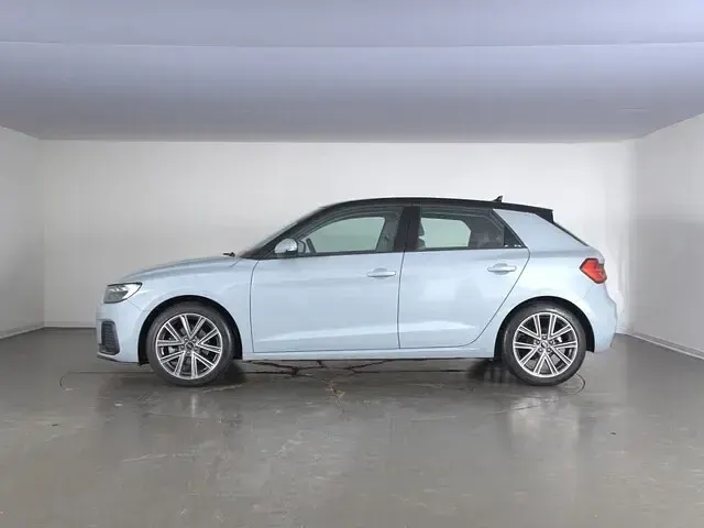 Usata Audi A1 Sportback Admired 110 CV (80 kW) 2023 Grigio Utilitaria