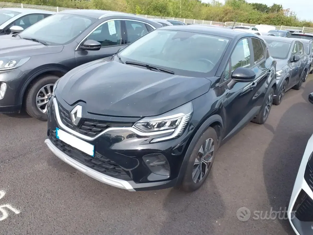 Usata Renault Captur 101 CV (74 kW) 2024 Nero SUV