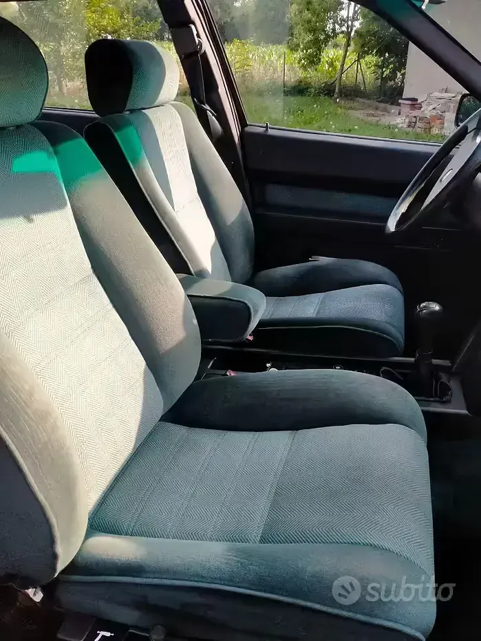 Usata Alfa Romeo 164 145 CV (106 kW) 1989 Nero Berlina
