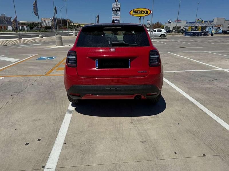 Usata Fiat 600 136 CV (100 kW) 2024 Other Berlina