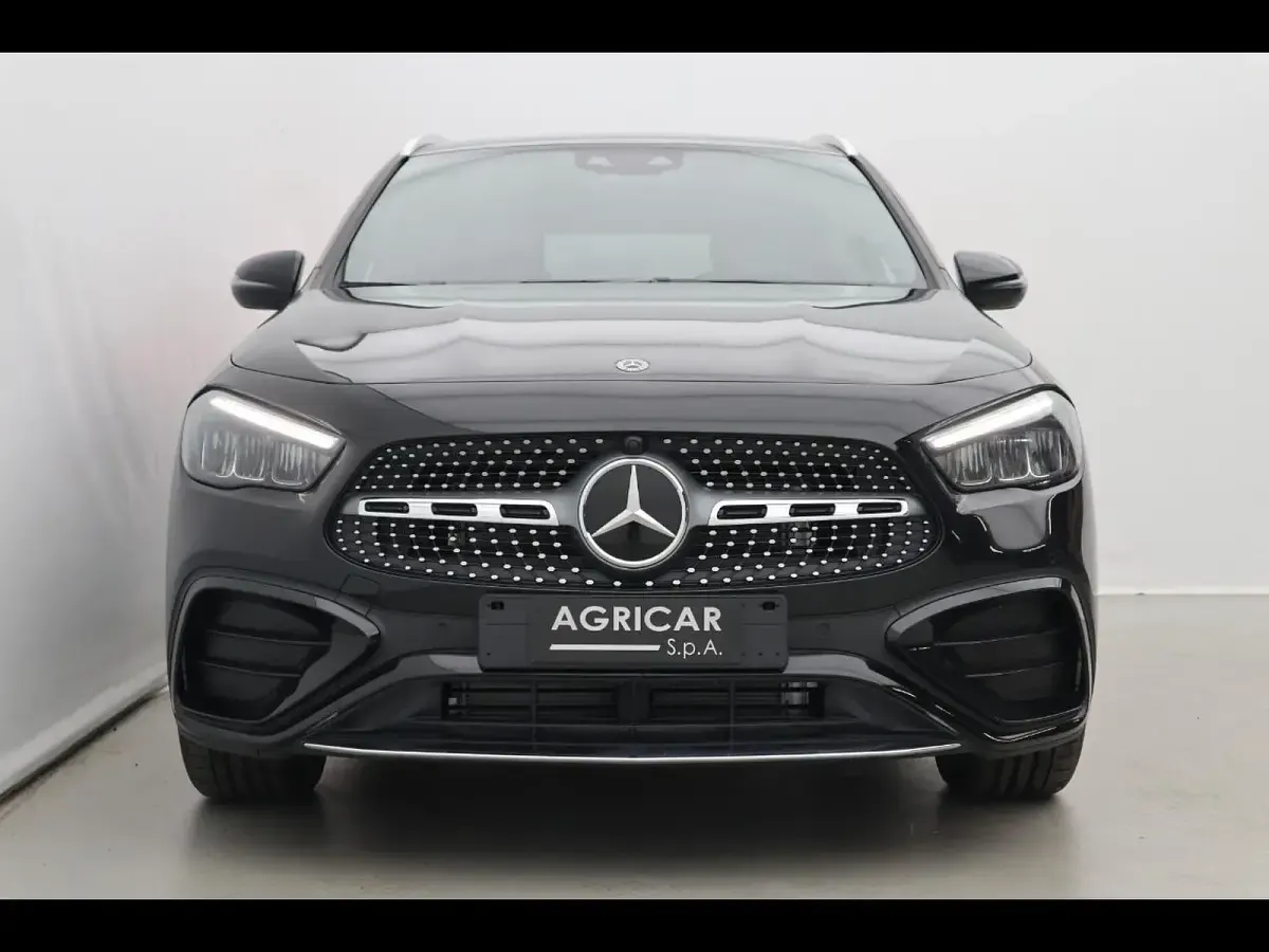 Usata Mercedes GLA200 Advanced Plus 150 CV (110 kW) 2025 Nero SUV