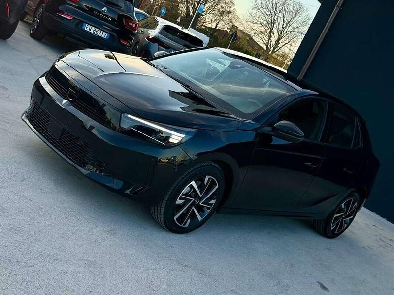 Other Usata 2024 Opel Corsa S Tre volumi | 16.000 € (Cara) - Immagine 1/4