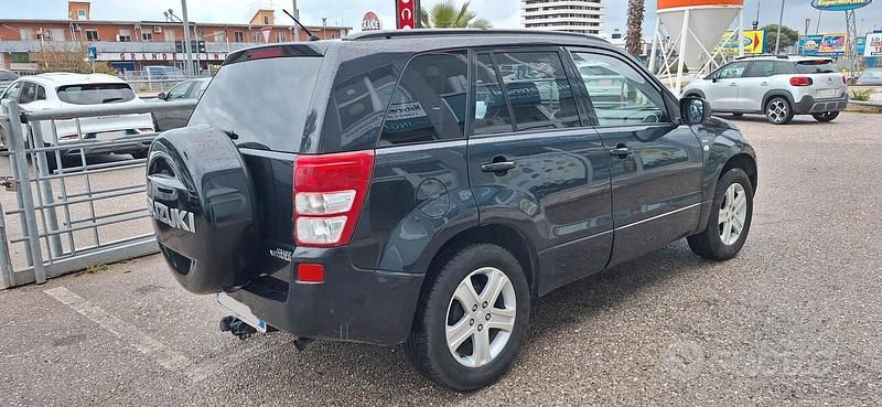 Usata Suzuki Grand Vitara 129 CV (94 kW) 2006 Nero SUV