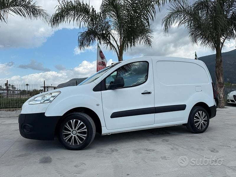 Usata Peugeot Partner 75 CV (55 kW) 2015 Bianco Monovolume