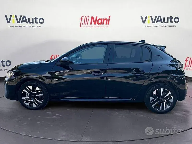 Nuova Peugeot 208 Allure Turbo 100 CV (73 kW) 2026 Nero Utilitaria