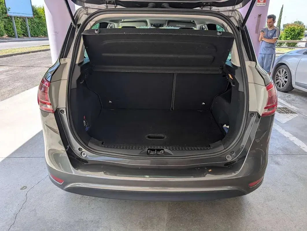 Usata Ford B-MAX Titanium 95 CV (69 kW) 2017 Grigio Monovolume