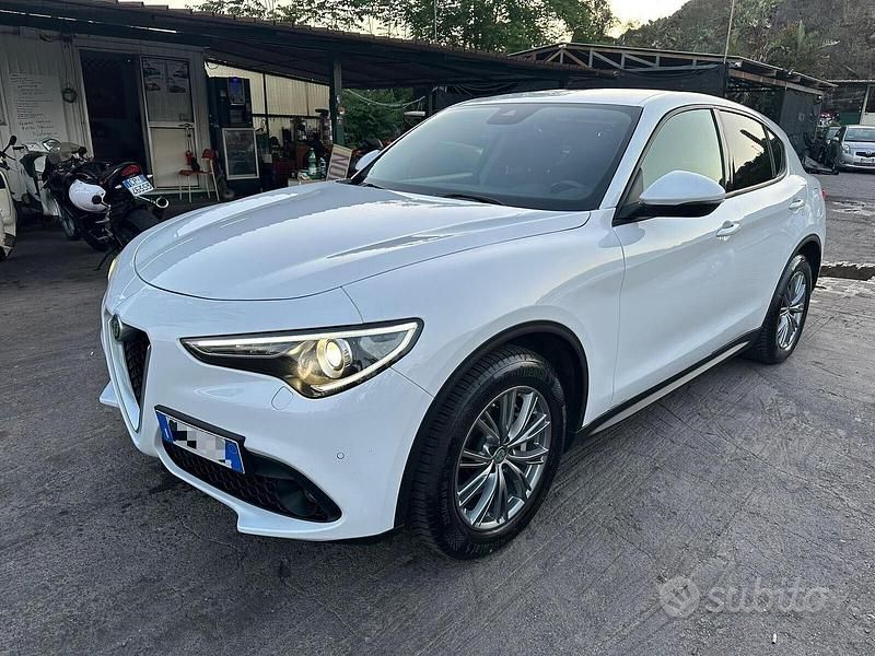 Usata Alfa Romeo Stelvio 160 CV (117 kW) 2019 Bianco SUV