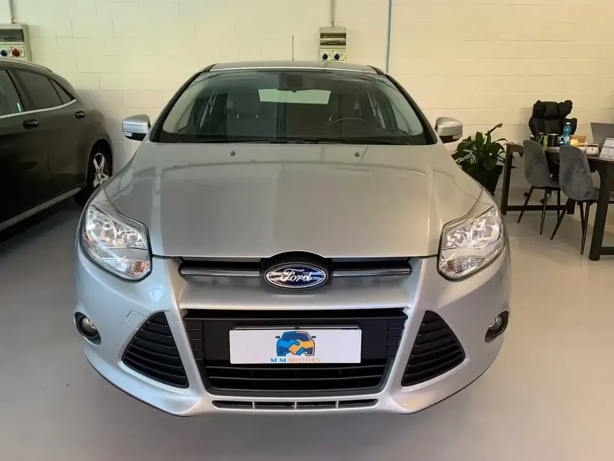 Usata Ford Focus S 101 CV (74 kW) 2013 Argento Berlina