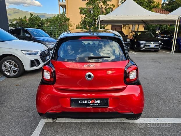 Usata Smart ForFour Passion 90 CV (66 kW) 2018 Rosso Utilitaria