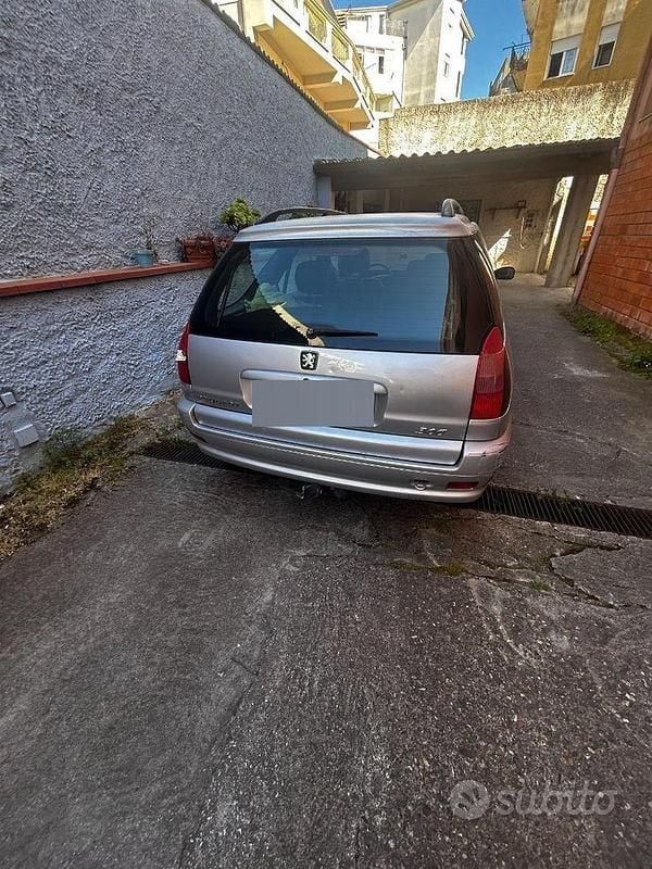 Begagnad Peugeot 306 2001 Grå Kombi