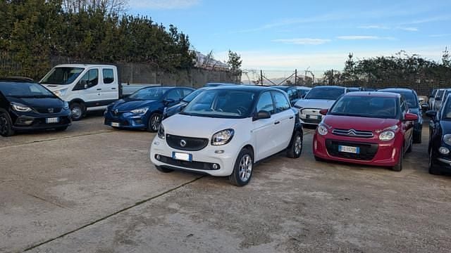 Bianco Usata 2018 Smart ForFour Utilitaria | 8300 € (Buon prezzo) - Immagine 1/4