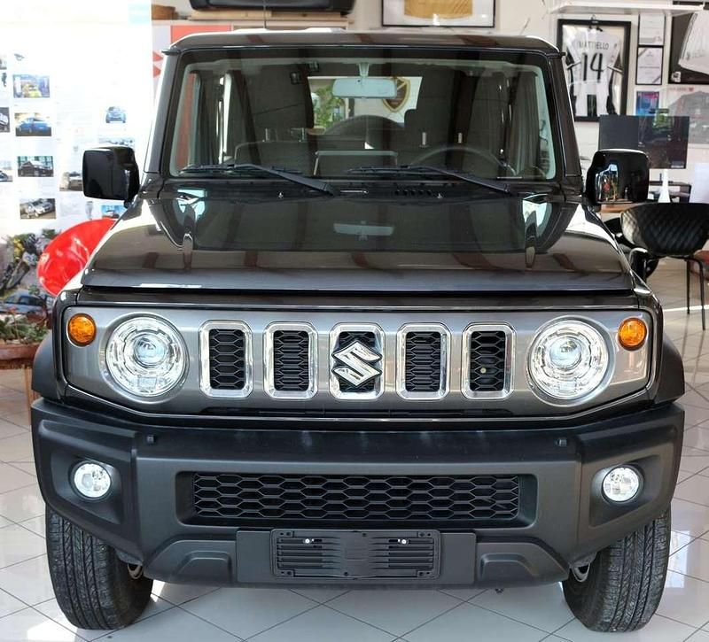 Nuova Suzuki Jimny 102 CV (75 kW) 2025 Grigio scuro metal SUV