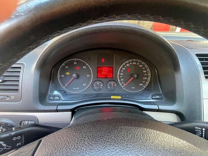 Usata VW Golf V Comfortline 105 CV (77 kW) 2007 Berlina