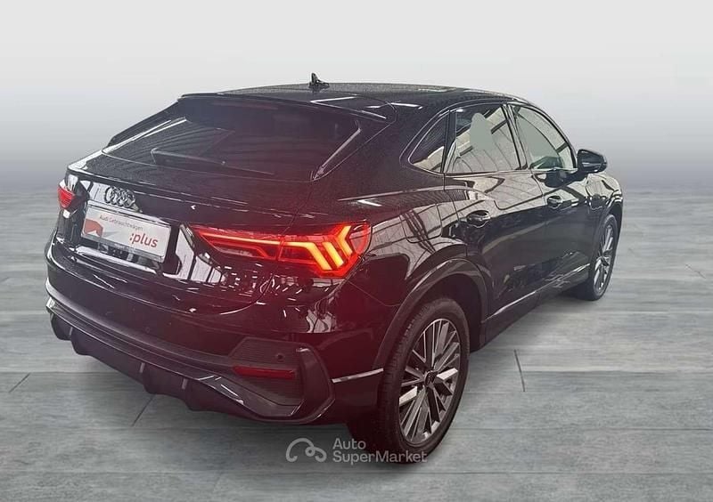 Usata Audi Q3 Sportback Ambiente 150 CV (110 kW) 2022 Nero SUV