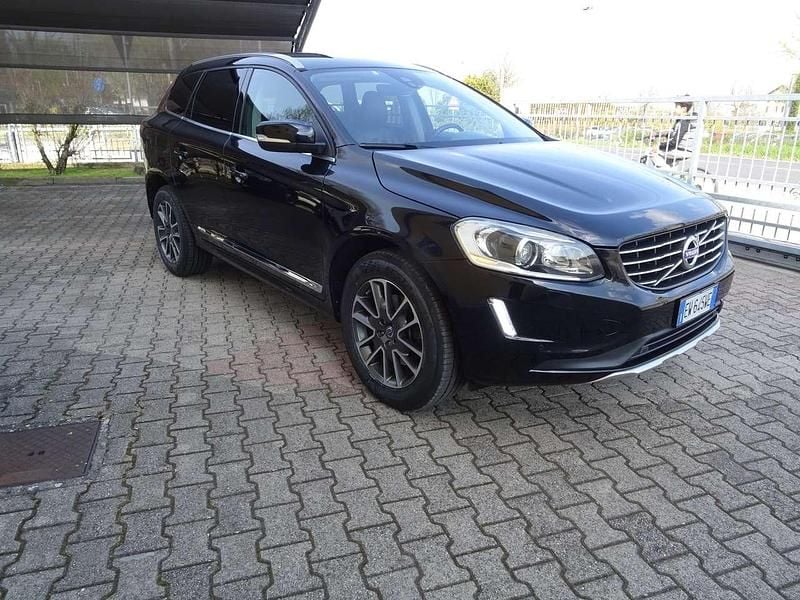 Usata Volvo XC60 Momentum 215 CV (158 kW) 2014 Nero SUV