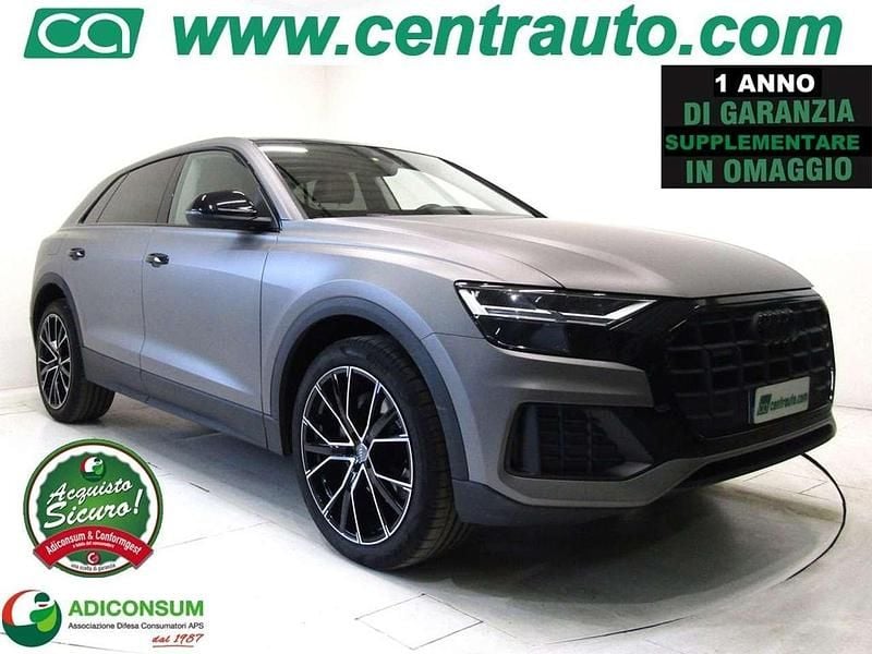 Usata Audi Q8 286 CV (210 kW) 2019 Grigio opaco SUV