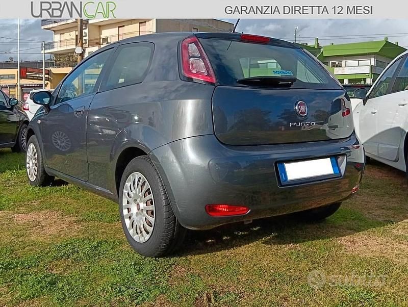 Usata Fiat Punto Evo 69 CV (50 kW) 2014 Grigio Utilitaria