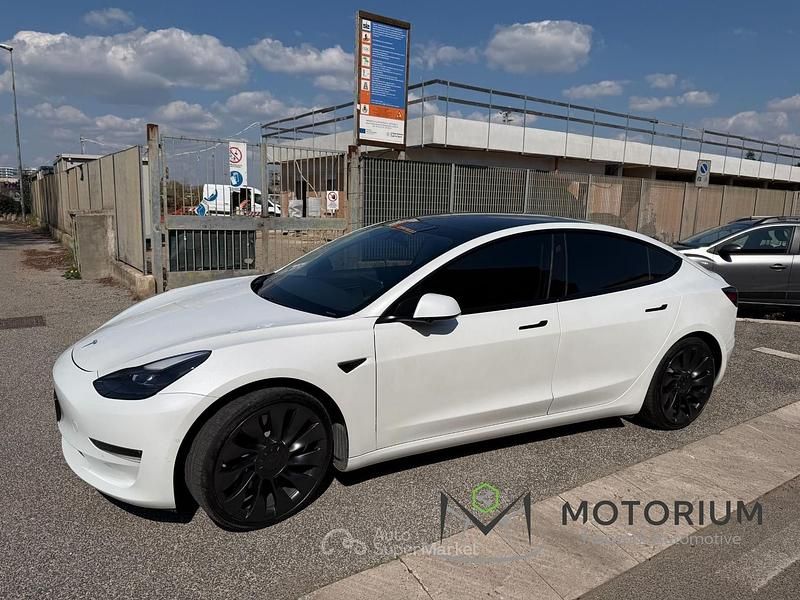 Usata Tesla Model 3 Performance 155 kW (211 CV) 2021 Bianco Berlina