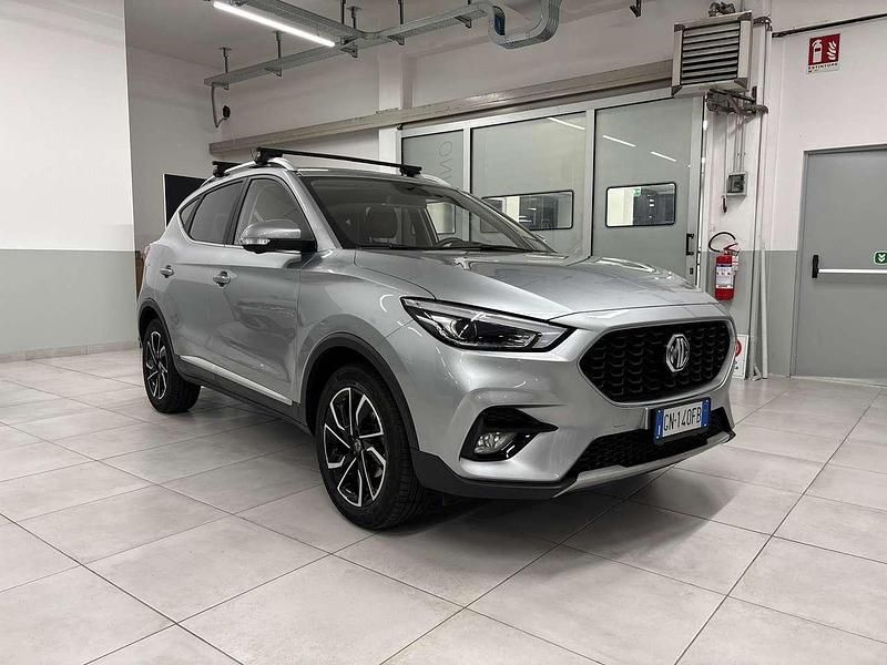 Grigio Usata 2023 MG ZS Luxury Tre volumi | 12.900 € (Super prezzo) - Immagine 1/2