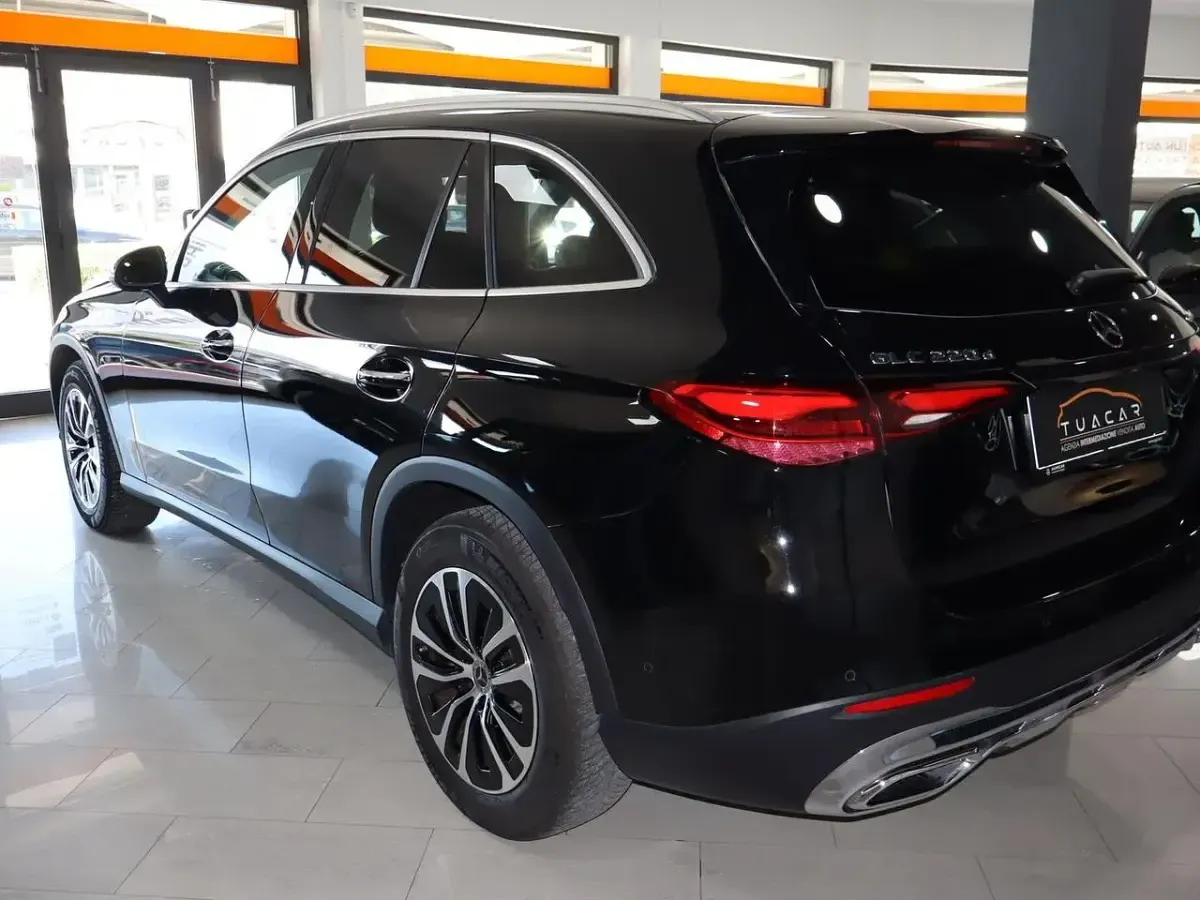 Usata Mercedes GLC220 Advanced Plus 220 CV (161 kW) 2023 Nero SUV