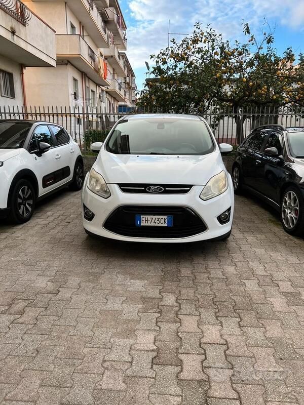Usata Ford C-MAX Titanium 115 CV (84 kW) 2012 Bianco Monovolume