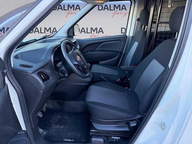Usata Fiat Doblò Business 105 CV (77 kW) 2022 Bianco Monovolume