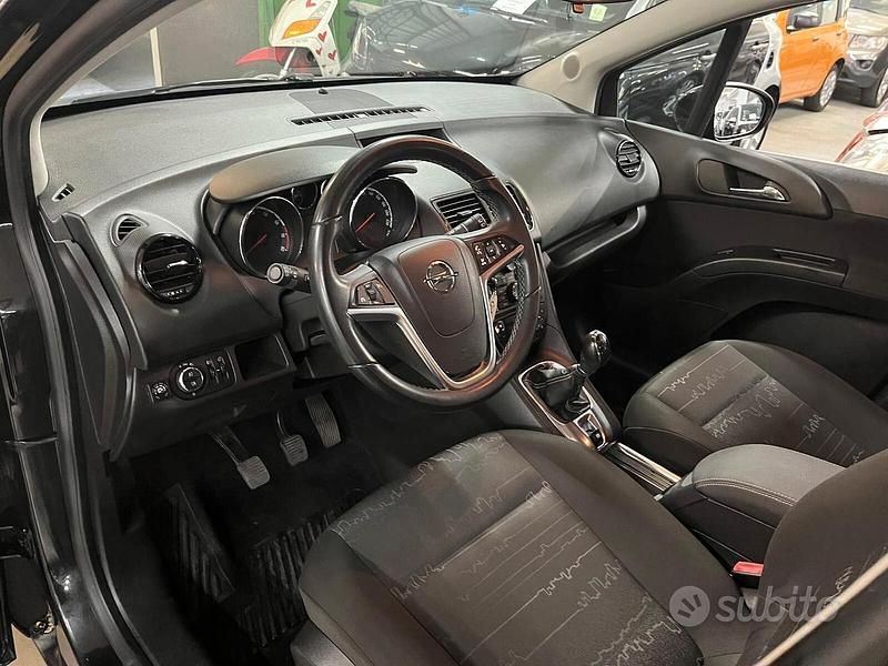 Usata Opel Meriva 120 CV (88 kW) 2014 Nero Monovolume