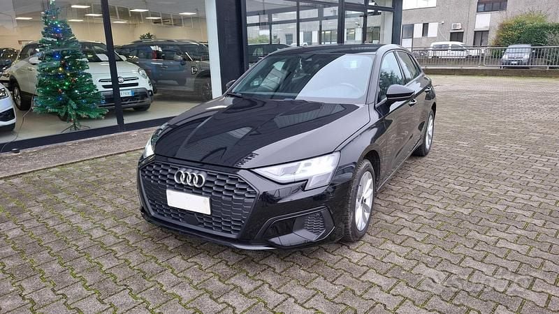 Nero Usata 2020 Audi A3 Business Tre volumi | 24.000 € (Buon prezzo) - Immagine 1/4