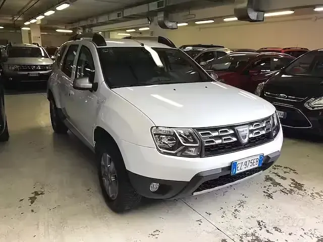Usata Dacia Duster 105 CV (77 kW) 2015 Bianco SUV