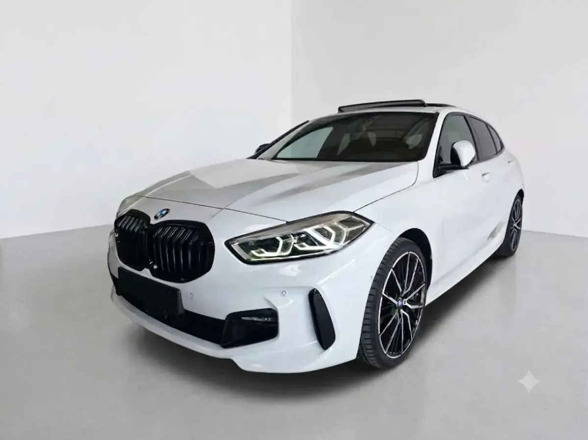 Usata BMW 118 Shadowline 136 CV (100 kW) 2024 Bianco Berlina