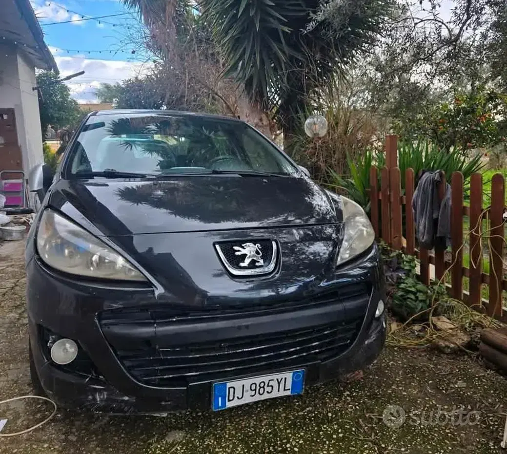 Usata Peugeot 207 73 CV (53 kW) 2007 Nero Berlina