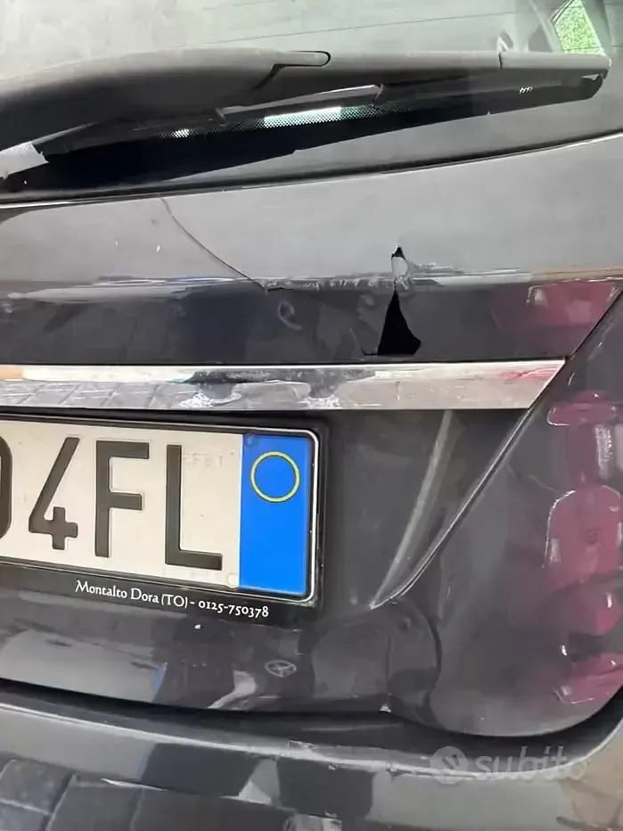 Usata Ford Fiesta 70 CV (51 kW) 2012 Berlina
