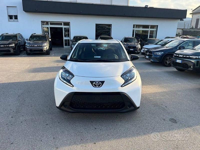 Ny Toyota Aygo X Active 72 HK (52 kW) 2025 Hvid SUV