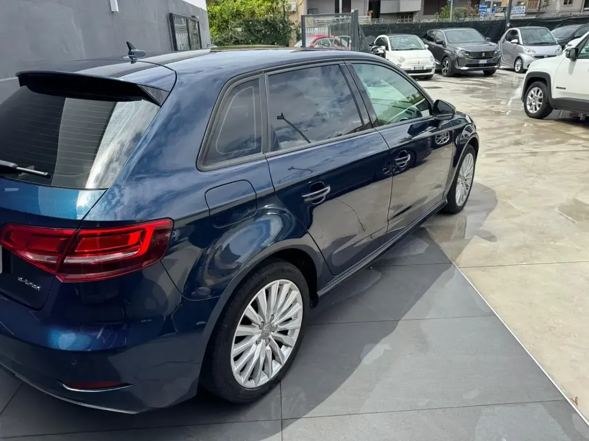 Usata Audi e-tron Sport 109 kW (149 CV) 2018 Blu SUV