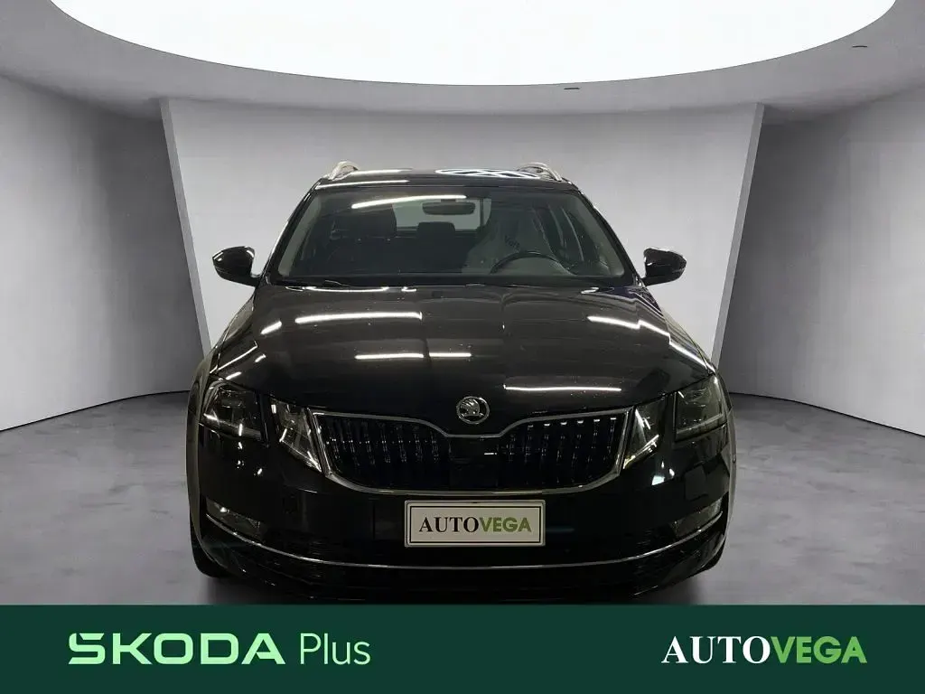 Usata Skoda Octavia G-TEC Style 131 CV (96 kW) 2020 Nero / pastello Station wagon