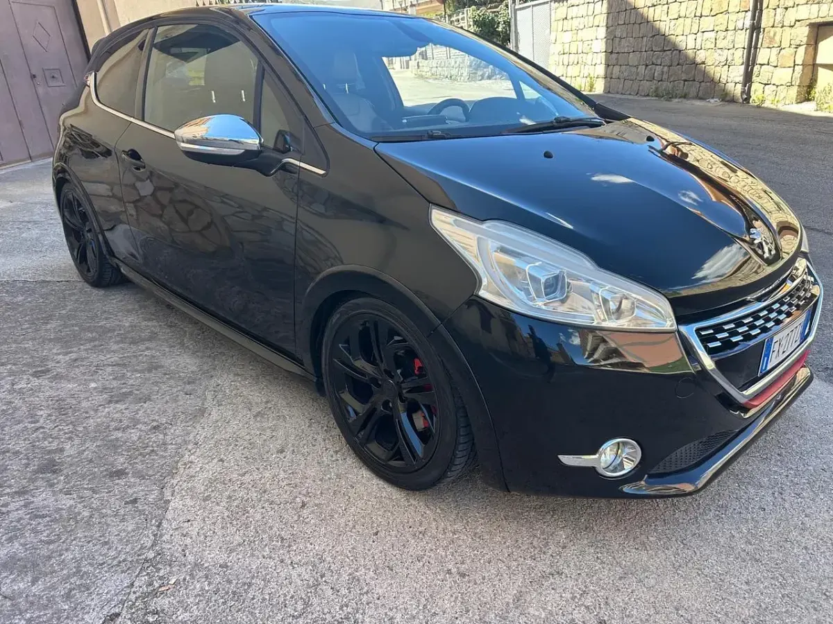 Usata Peugeot 208 GTi 200 CV (147 kW) 2015 Nero Utilitaria
