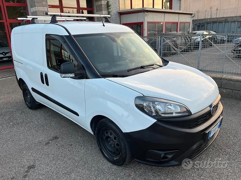 Usata Fiat Doblò S 105 CV (77 kW) 2019 Bianco Monovolume
