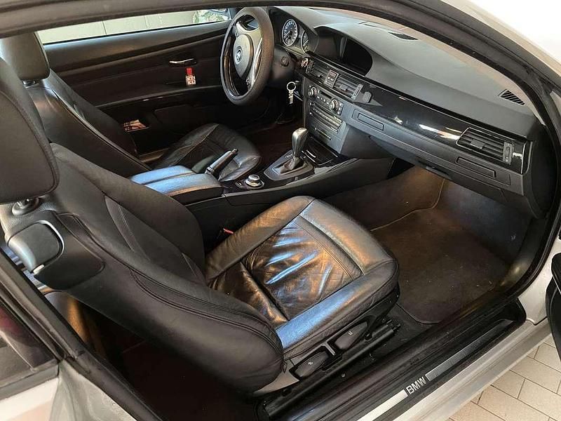 Usata BMW 320 177 CV (130 kW) 2007 Coupé