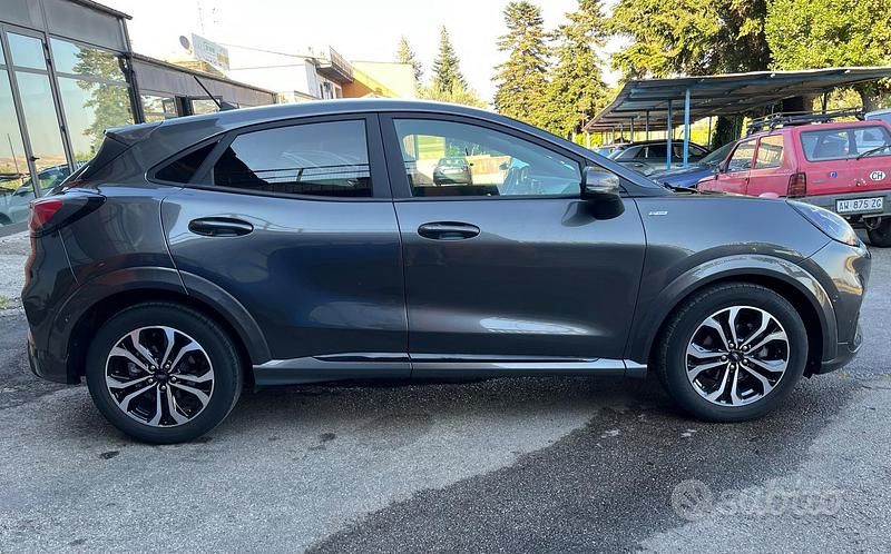 Begagnad Ford Puma ST-Line 120 HK (88 kW) 2020 Grå SUV