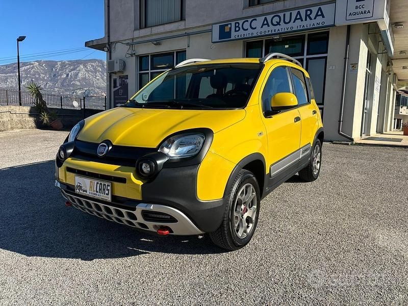 Usata 2015 Fiat Panda Cross Cross Due volumi | 9999 € (Ottimo prezzo) - Immagine 1/4