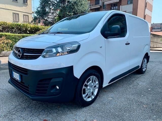 Bianco Usata 2019 Opel Vivaro Enjoy Monovolume | 12.900 € (Buon prezzo) - Immagine 1/4