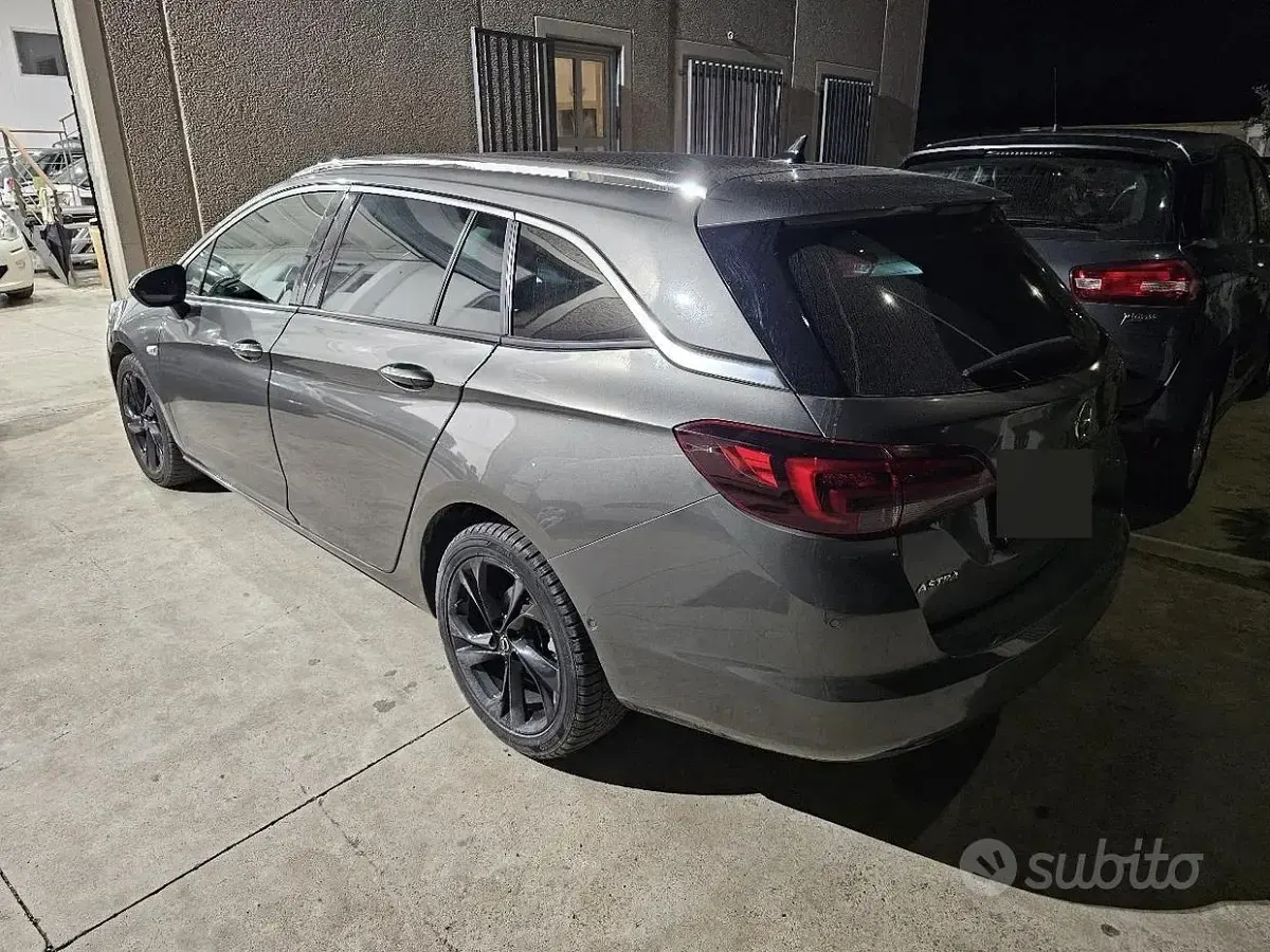 Usata Opel Astra 122 CV (89 kW) 2020 Grigio Station wagon