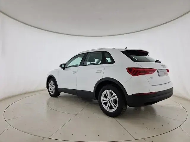 Usata Audi Q3 Business 150 CV (110 kW) 2024 Bianco arkona SUV