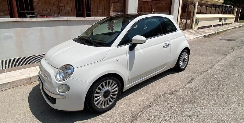 Usata Fiat 500 95 CV (69 kW) 2011 Bianco Utilitaria