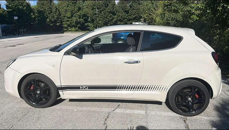 Usata Alfa Romeo MiTo Distinctive 120 CV (88 kW) 2009 Bianco Utilitaria