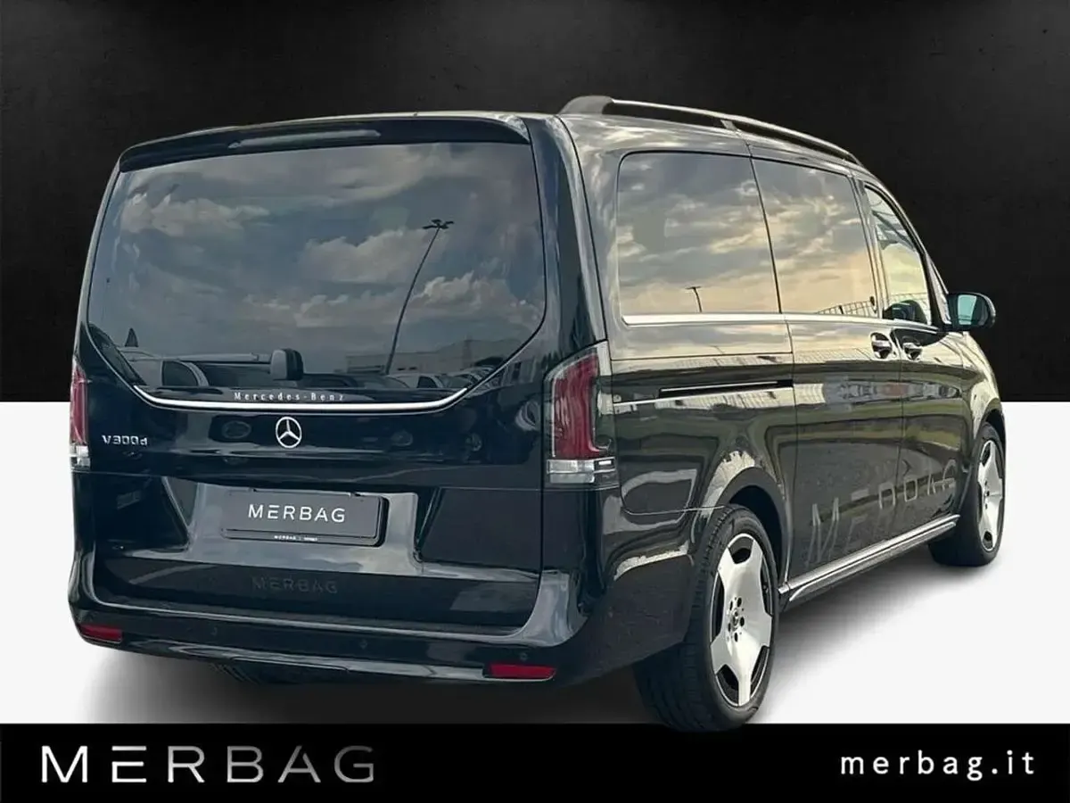 Usata Mercedes V300 Exclusive 237 CV (174 kW) 2025 Other Monovolume