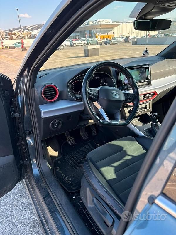 Usata Seat Arona FR 95 CV (69 kW) 2023 Blu SUV
