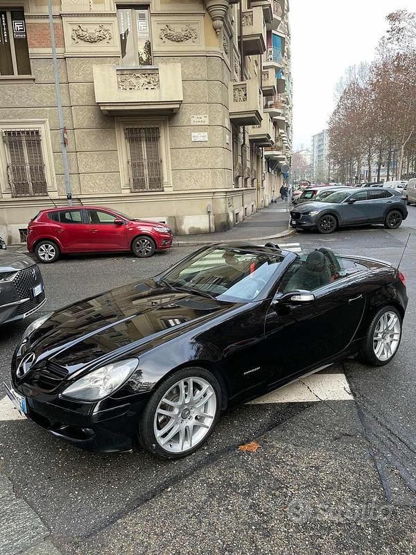 Usata Mercedes SLK200 184 CV (135 kW) 2008 Nero metallizzato Cabrio