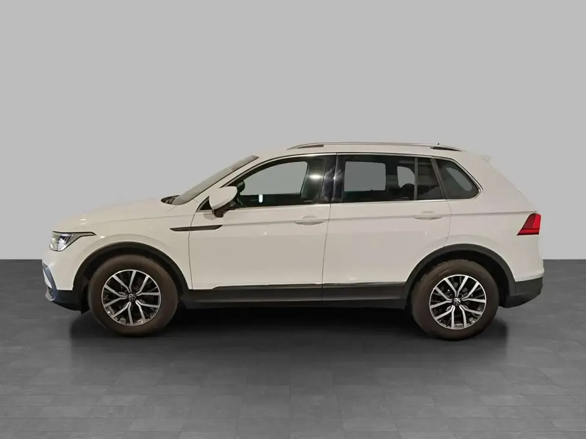 Usata VW Tiguan Life 150 CV (110 kW) 2023 Pure white SUV
